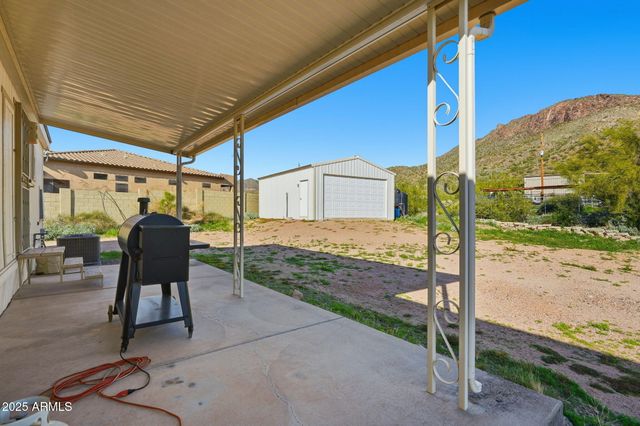 1694 W TONTO Street, Apache Junction, AZ 85120