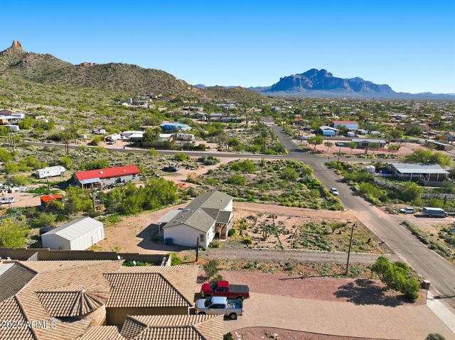 1694 W TONTO Street, Apache Junction, AZ 85120