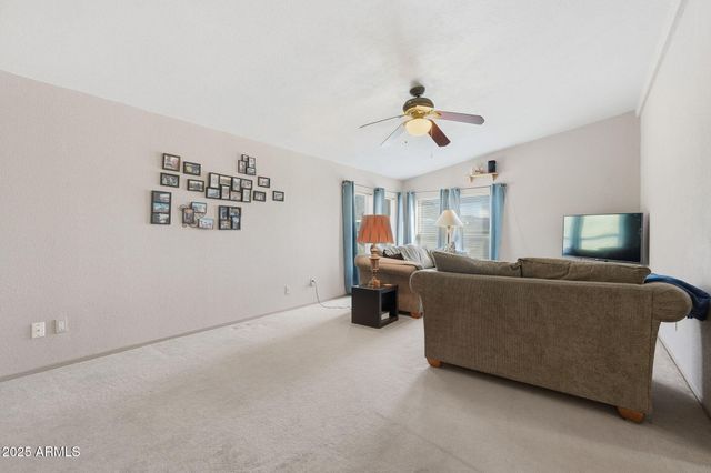 1694 W TONTO Street, Apache Junction, AZ 85120