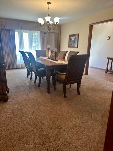 5221 E Farm Road 142, Springfield, MO 65809