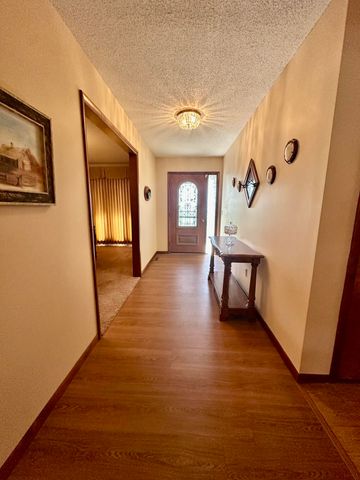 5221 E Farm Road 142, Springfield, MO 65809