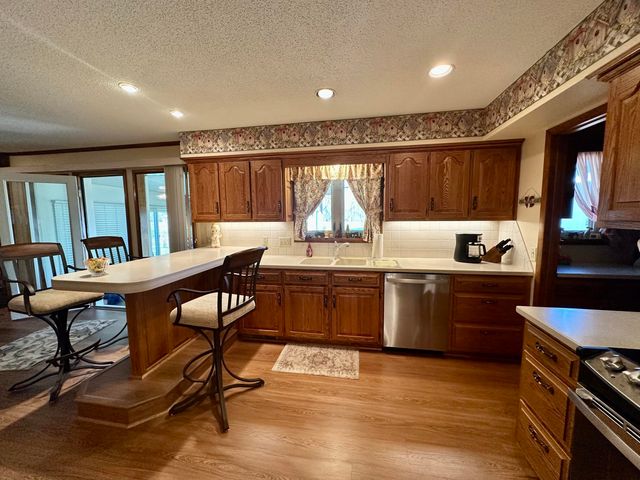 5221 E Farm Road 142, Springfield, MO 65809