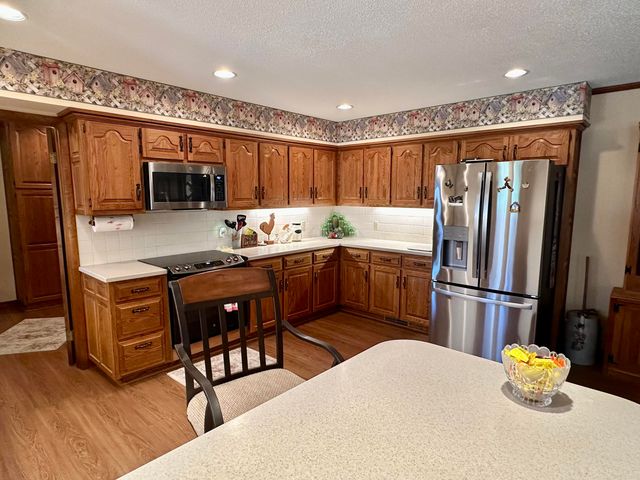 5221 E Farm Road 142, Springfield, MO 65809