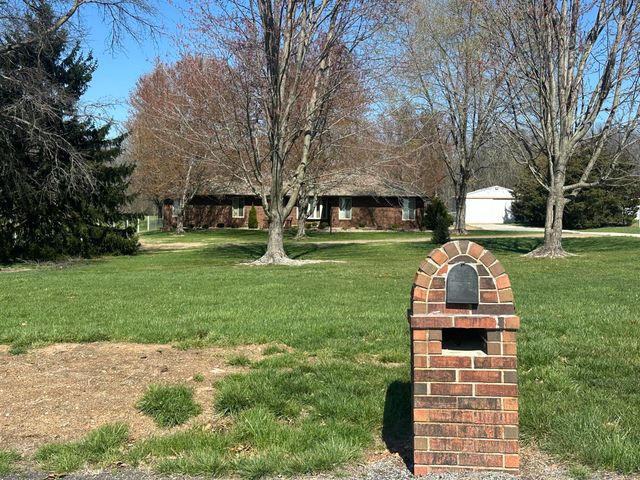 5221 E Farm Road 142, Springfield, MO 65809