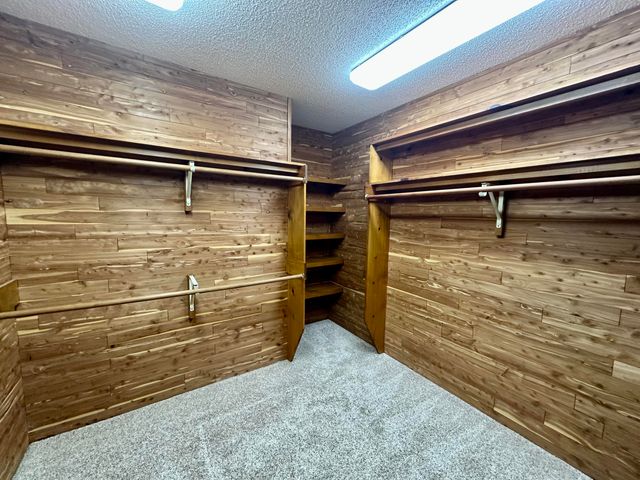 5221 E Farm Road 142, Springfield, MO 65809