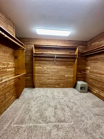 5221 E Farm Road 142, Springfield, MO 65809