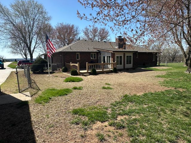 5221 E Farm Road 142, Springfield, MO 65809