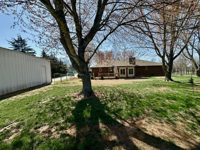 5221 E Farm Road 142, Springfield, MO 65809