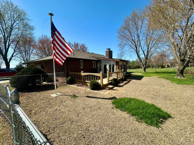 5221 E Farm Road 142, Springfield, MO 65809