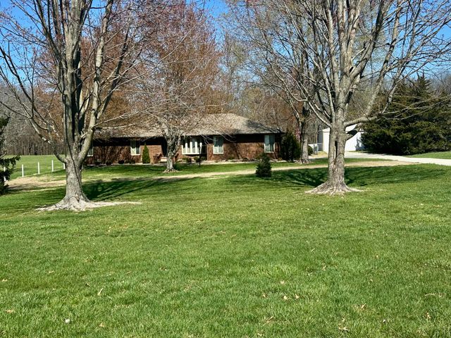 5221 E Farm Road 142, Springfield, MO 65809