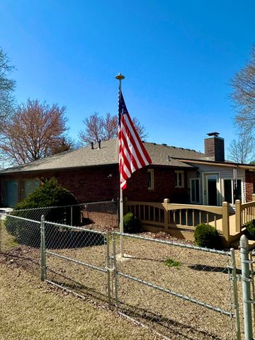 5221 E Farm Road 142, Springfield, MO 65809