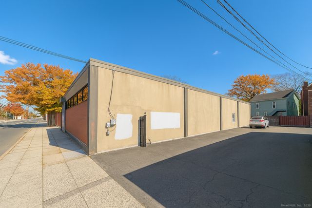 922 Grand Avenue, New Haven, CT 06511