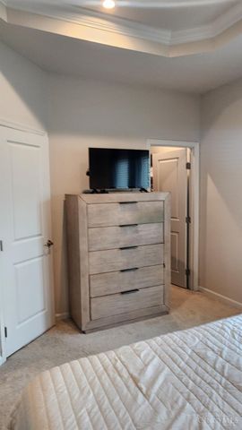 13 Wentworth Lane, Deer Park, OH 45236