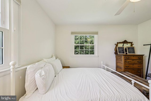 4 BURKET CT, Silver Spring, MD 20910