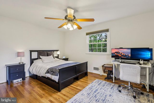 4 BURKET CT, Silver Spring, MD 20910