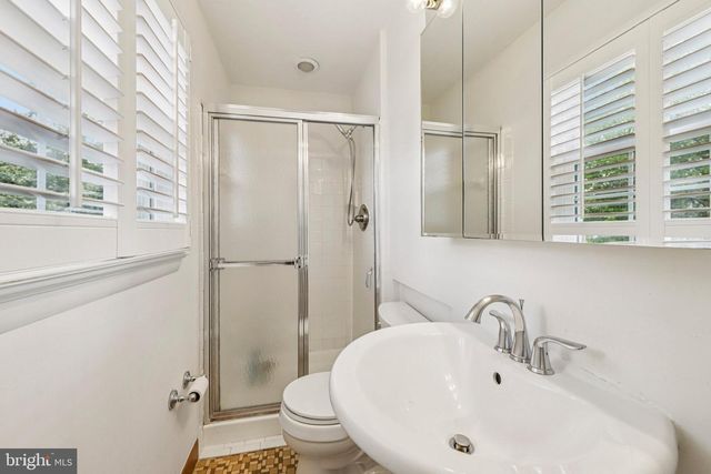 4 BURKET CT, Silver Spring, MD 20910