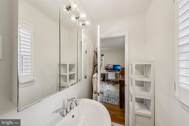 4 BURKET CT, Silver Spring, MD 20910