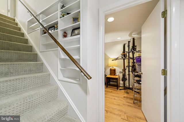 4 BURKET CT, Silver Spring, MD 20910