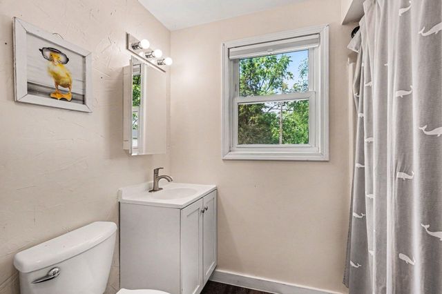 5729 N Sprinkle Road, Kalamazoo, MI 49004
