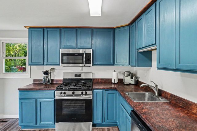5729 N Sprinkle Road, Kalamazoo, MI 49004