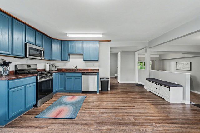 5729 N Sprinkle Road, Kalamazoo, MI 49004