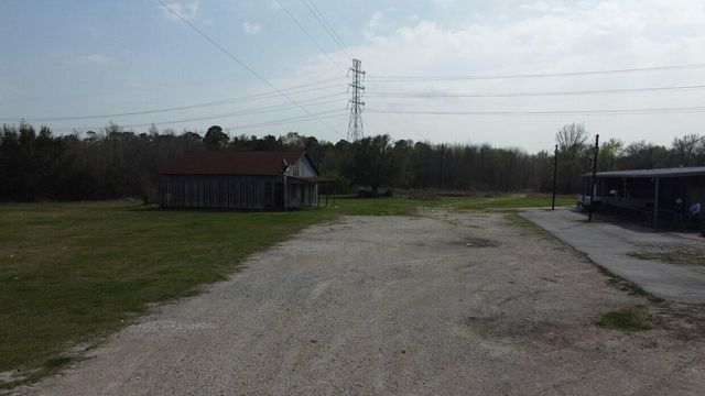 2200 Tallant Street, Baytown, TX 77520