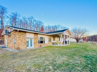 1284 River Road, Morgantown, WV 26501