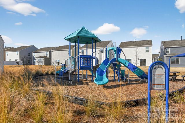 12129 Lady Bell Drive, Charlotte, NC 28278