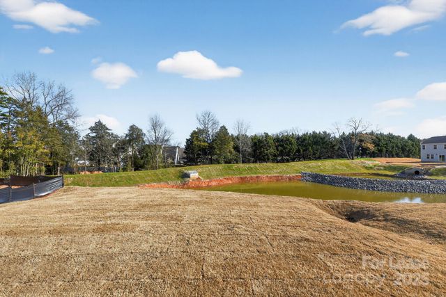 12129 Lady Bell Drive, Charlotte, NC 28278