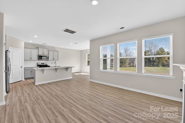 12129 Lady Bell Drive, Charlotte, NC 28278