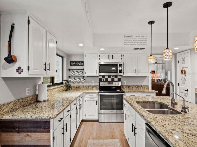 1161 W LAKE BRANTLEY ROAD, Altamonte Springs, FL 32714