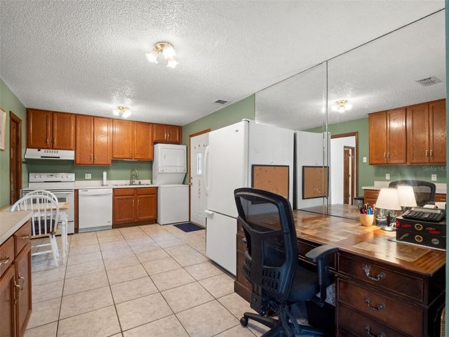 1161 W LAKE BRANTLEY ROAD, Altamonte Springs, FL 32714