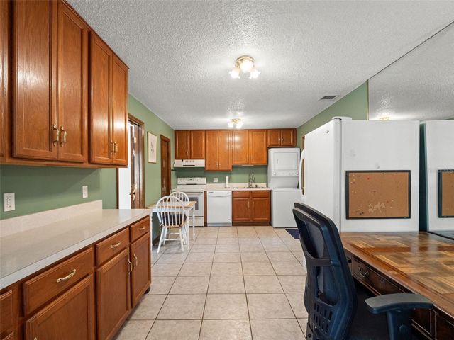 1161 W LAKE BRANTLEY ROAD, Altamonte Springs, FL 32714