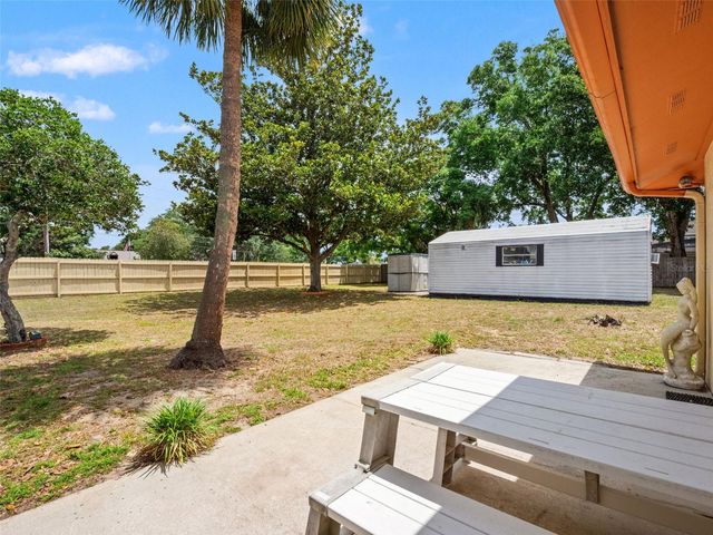 1161 W LAKE BRANTLEY ROAD, Altamonte Springs, FL 32714