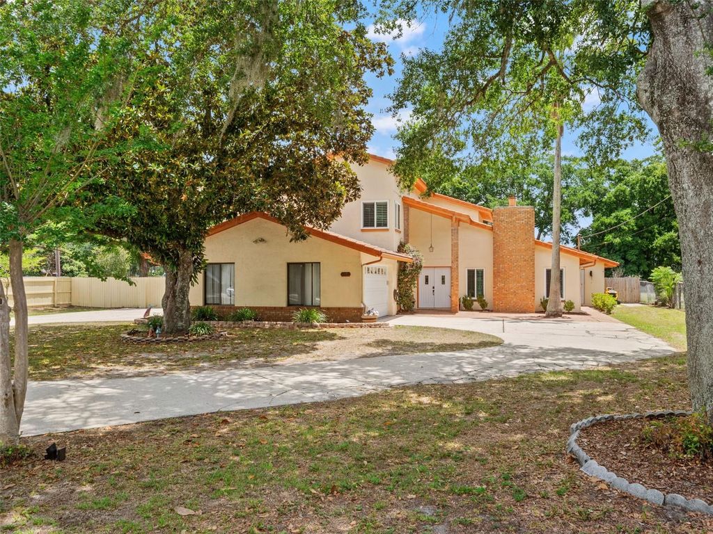 1161 W LAKE BRANTLEY ROAD, Altamonte Springs, FL 32714