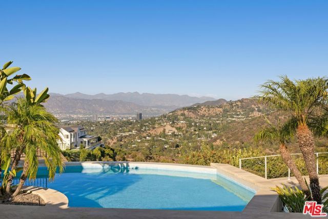 11975 Crest Place, Beverly Hills, CA 90210