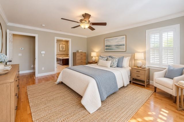 1 Thurston Pl 1, Medfield, MA 02052
