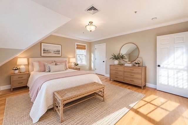 1 Thurston Pl 1, Medfield, MA 02052