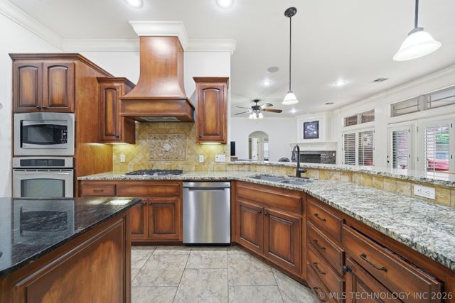 7726 S Indian Avenue, Tulsa, OK 74132