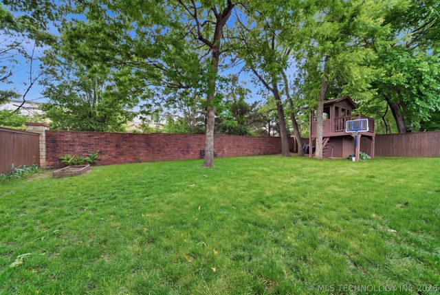 7726 S Indian Avenue, Tulsa, OK 74132