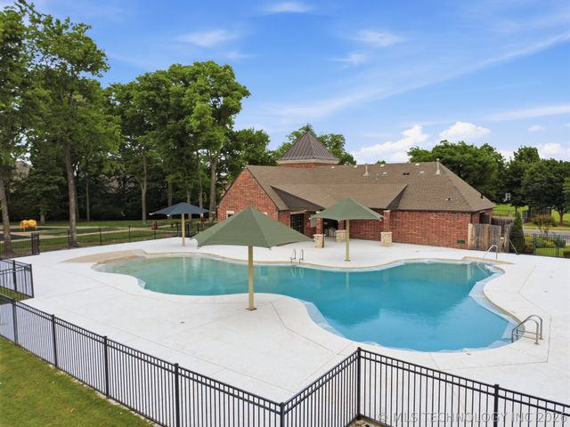 7726 S Indian Avenue, Tulsa, OK 74132