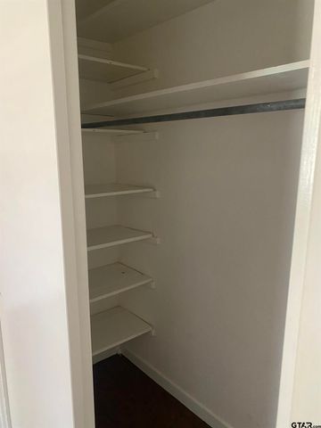 606 S Boyd St, Lindale, TX 75771