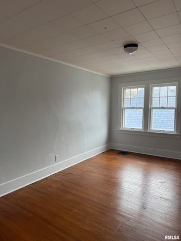 1620 N WISCONSIN Avenue, Peoria, IL 61603