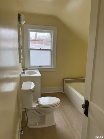 1620 N WISCONSIN Avenue, Peoria, IL 61603