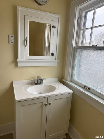 1620 N WISCONSIN Avenue, Peoria, IL 61603