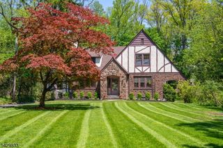 184 Old Short Hills Rd, Millburn Twp., NJ 07078