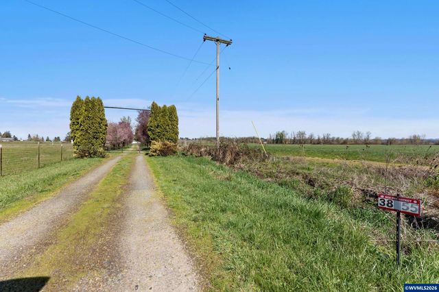 38255 Robinson Dr, Scio, OR 97374