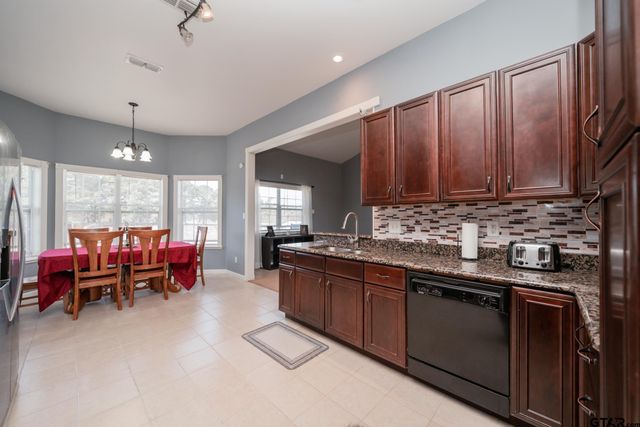 16129 County Road 373, Gladewater, TX 75647