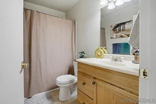 431 Nantucket, Escondido, CA 92027