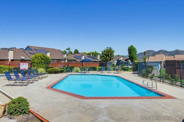 431 Nantucket, Escondido, CA 92027